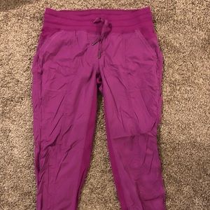 Studio crops size 10 (size dot confirmed)